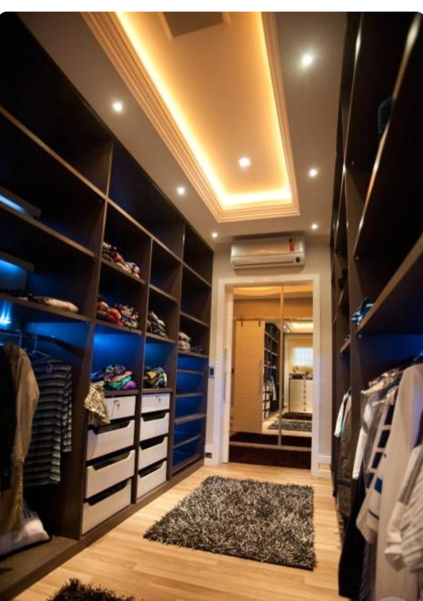 Большая открытая гардеробная комната с комбинированным наполнением Ростов-на-Дону